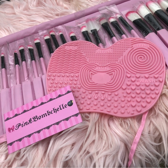PinkBombchelle Other - Pink Silicone Makeup Brush Scrub Cleaning Pad
